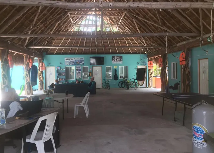 Hostel Blue Magic *
