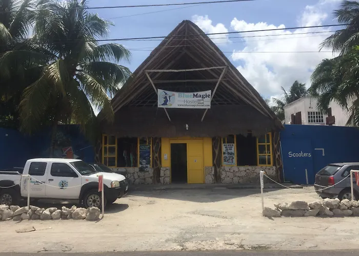 Hostel Blue Magic *